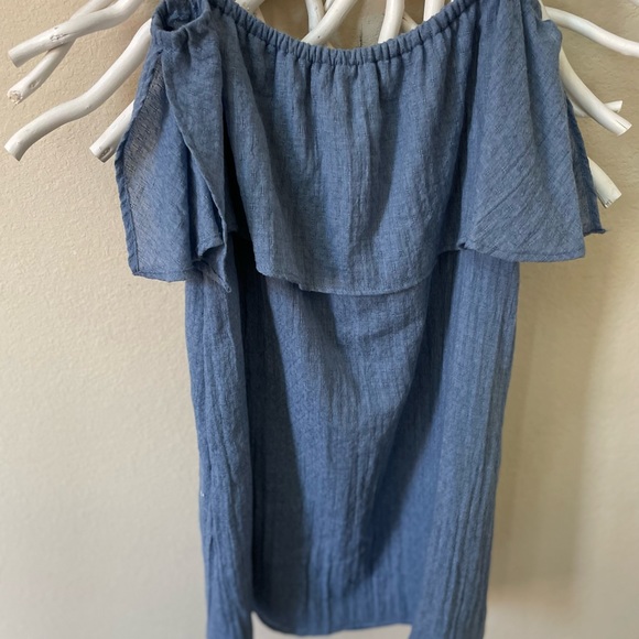 Lulus chambray off shoulder dress - Picture 2 of 7